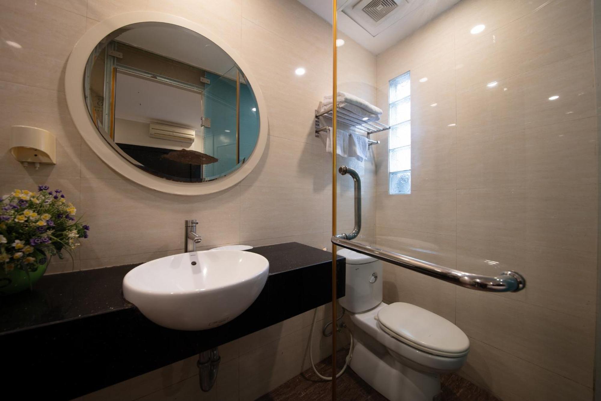 Omina Hanoi Hotel & Travel 외부 사진